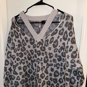 Leopard print plus size sweater